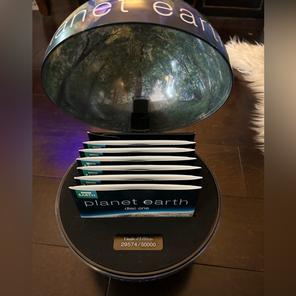 BBC Planet Earth Globe w/6 DVDs & Cards Limited 29574/50000 - Picture 6 of 11